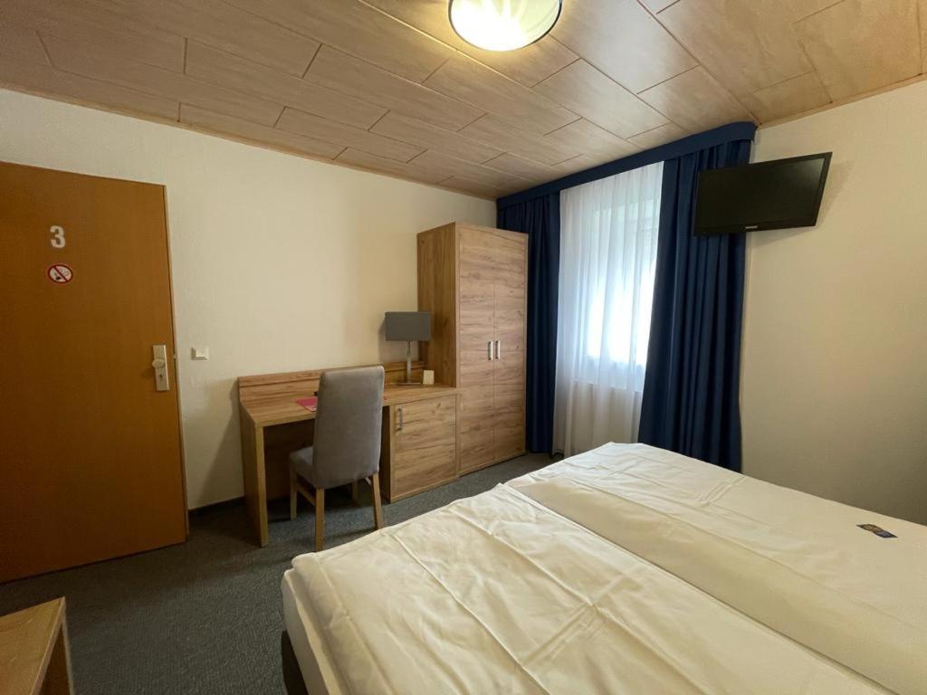 Pension "Am Brunnen" Пархим Экстерьер фото
